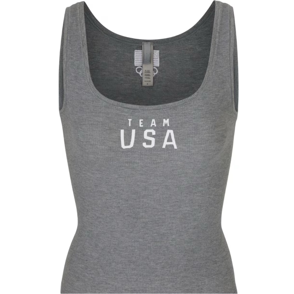 #330. NWT Team USA Tank